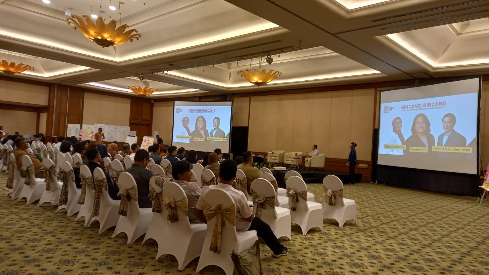 Pembelajaran dari Ford Foundation Partners Meeting: Isu-Isu yang Perlu Diperbincangkan PHR-PHR HuMa di Kampung dan Kampus  Seputar Energi, Tambang, dan Transisi Energi Berkeadilan